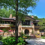 Hotel la Neige Higashikan