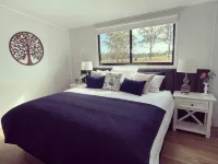 Copper Creek Retreat - Sleep Next Door to the Lions Hotels in Nulkaba