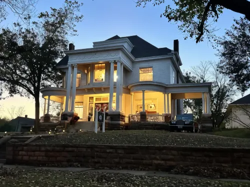 The Martha Dale at the Judges Chambers Hotels in Guthrie