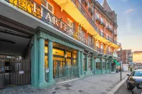 Harte and Garter Hotels in Eton