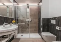 Astoria Deluxe Rooms