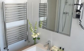 1. Hôtel Sa..