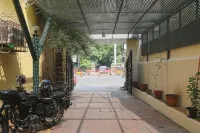 Green Tree Hotel-Near Vfs Global and Ramee Mall Hotels in Chennai