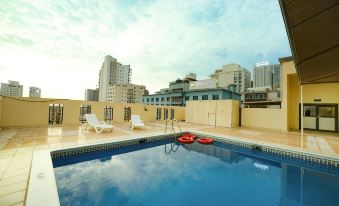 Pearl Bahrain Suites