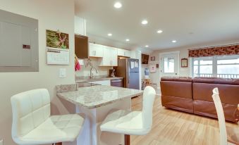 Cozy Solar-Powered Loft: Walk to Lake Champlain!