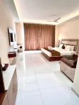 The Velvista Hotel فنادق في Jhangirpur