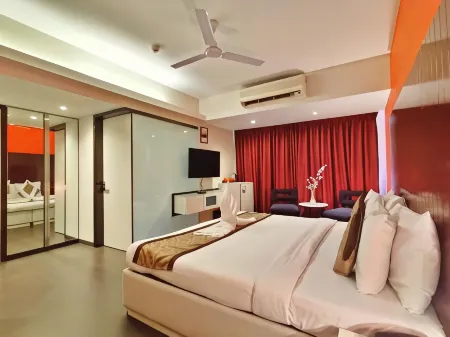 Citrus Hotel Lonavala Отели рядом с достопримечательностью «Шри Нарайяни Дхэм Темпл»