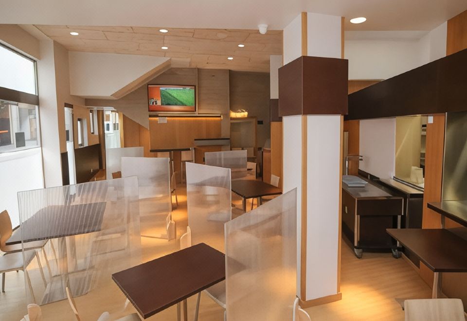 호텔 에스플루게스