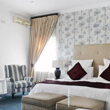 Silver Oaks Boutique Hotel