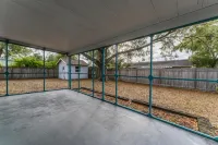ZenHomes in Tampa Near USF - موقف سيارات