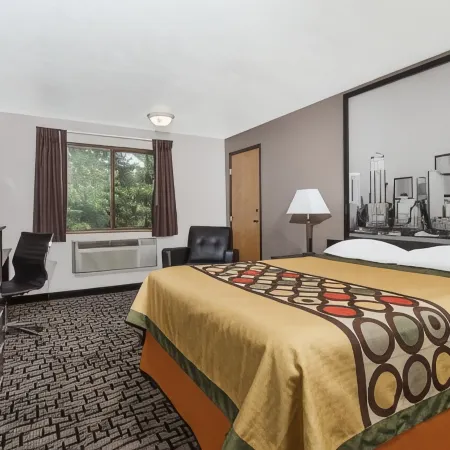 Super 8 by Wyndham Bremerton