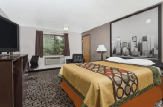 Super 8 by Wyndham Bremerton