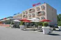 Ibis Loriol le Pouzin