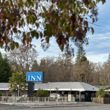 Western Village Inn-Newly Renovated