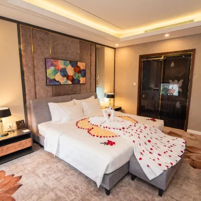 Purple Lotus Hotel Hotels near Ga Hải Dương