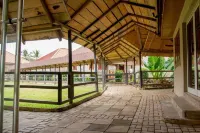 Rainforest Lodge Hotels in Abura Asebu Kwamankese