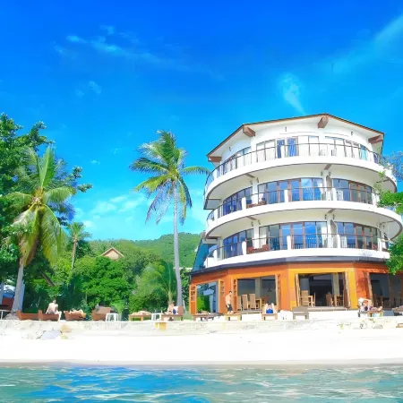 Koh Tao Regal Resort Отели рядом с достопримечательностью «Пляж Сай Дэнг»
