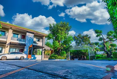 Warintorn Court Hotels in Pho Chai