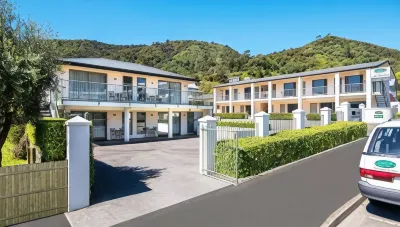 Jasmine Court Motel Hotels near Picton Marina