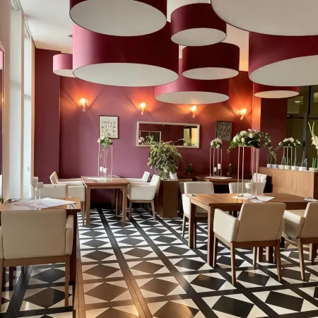 Hotel Swing Отели рядом с достопримечательностью «Тчизыны»
