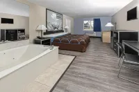Super 8 by Wyndham Arlington Near at&T Stadium