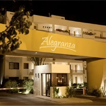 Alegranza Luxury Resort - All Master Suite