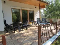 Comfortable holiday home at the Zeulenroda dam / bungalow village Zadelsdorf.