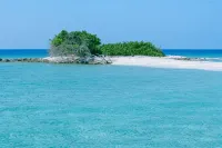 Hithaa Inn & Spa Hotels in Miriandhoo