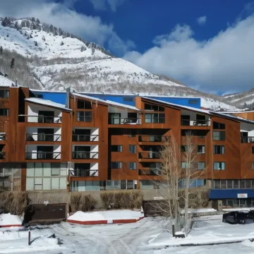 Vail Run Resort Hotels near Vail Nordic Center