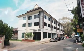 Malee Hotel