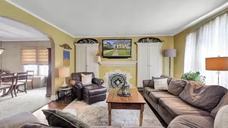 Beautiful North Buffalo Apartment