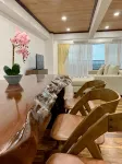 The Venus - Spacious Wooden Top Floor Apartment Các khách sạn ở Seri Manjung