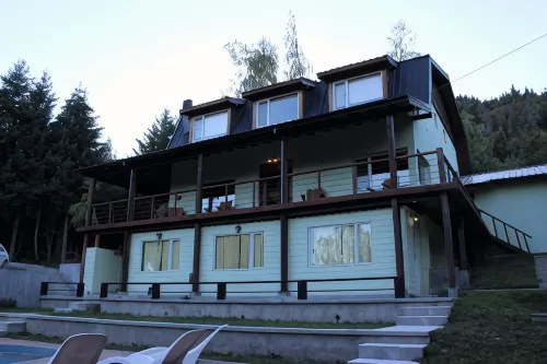 Buena Vida Social Club Hotels in El Bolson