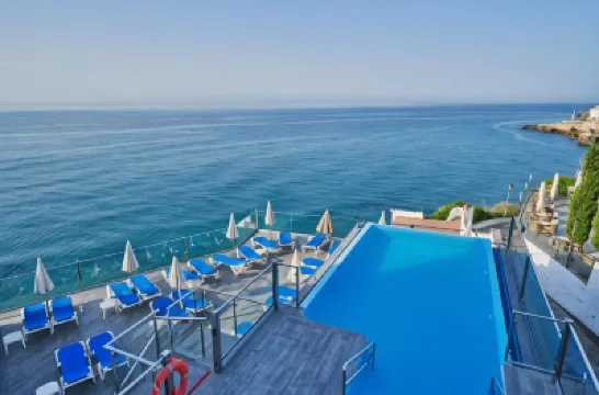 Hotel Balcón de Europa Hotel berhampiran Playa de la Calahonda