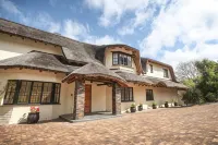 Winelands Villa Guesthouse and Cottages Hotels in Somerset West