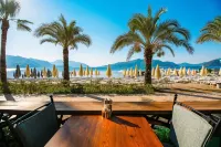 Aurasia Beach Hotel