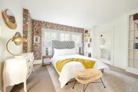 Wellborn Hotel Downtown, Sonder Hotels near Orange County Regional History Center