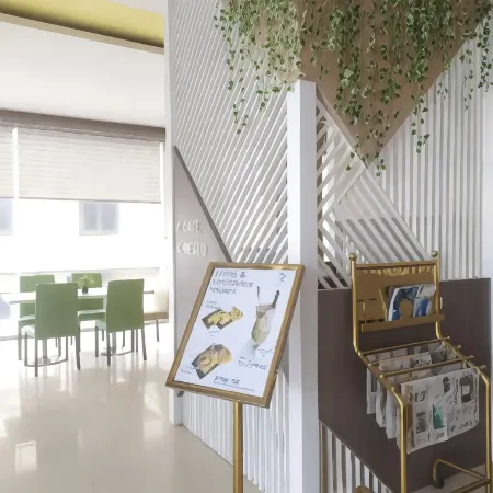 Zenith Hotel