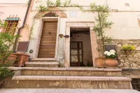 Le Dame del Borgo
