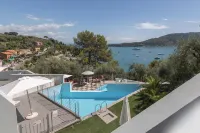 HOTIDAY Room Collection - Porto Venere Hotels in Portovenere