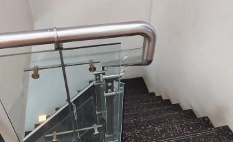 Hotel Borivali Executive - Near Borivali Railway Station