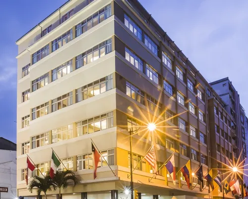 Hotel Palace Guayaquil Hoteles cerca de Estadio George Capwell