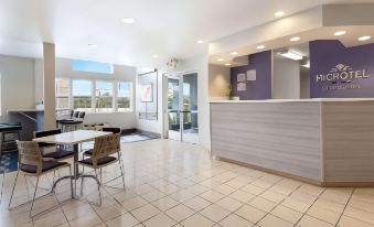 Microtel Inn & Suites by Wyndham Modesto Ceres