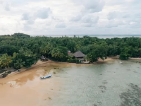 Aurora Lodge Hotels in Analanjirofo