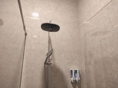 Villa Syariah Muvida Dengan Kolam Renang di Tengah Kota Отели в г. Tegalrejo