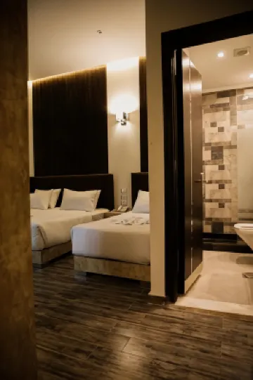 ツーリストパレスホテル