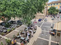 Appartement Cosy en Plein Centre Historique de Fréjus