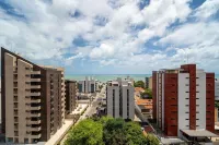 距海280米的帶泳池建築中的開間 Ugr0404a