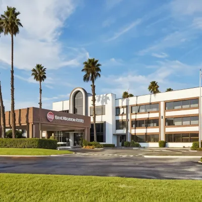 Best Western Plus Meridian Inn & Suites, Anaheim-Orange Hotels near Crystal Church
