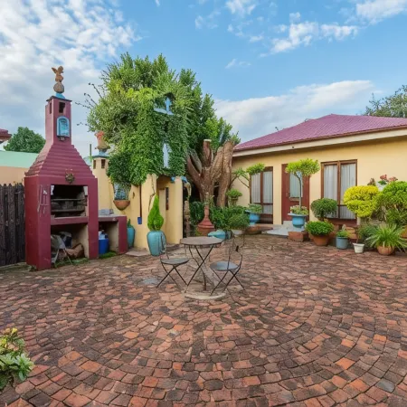 Hampton House Guest House